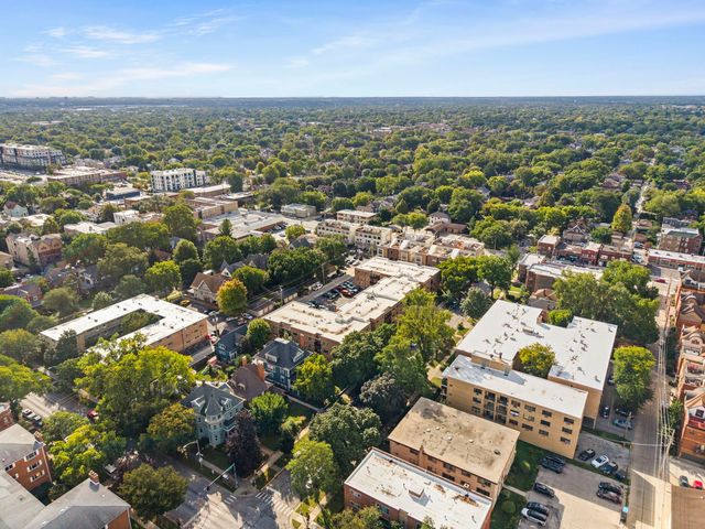420 S HOME Avenue 109N, Oak Park, IL 60302