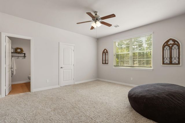 13907 Jbk Memorial Drive, Willis, TX 77318