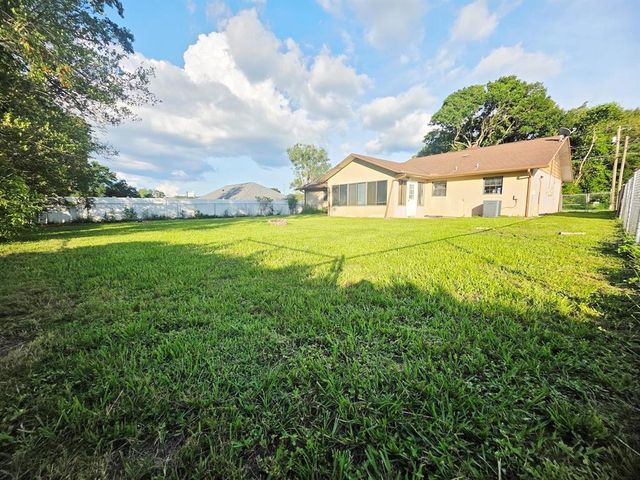 33 BANYAN PASS, Ocala, FL 34472