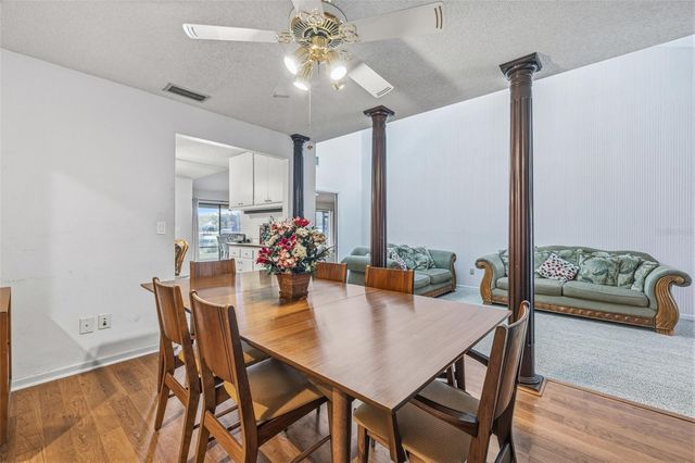 3330 FOXRIDGE CIRCLE, Tampa, FL 33618