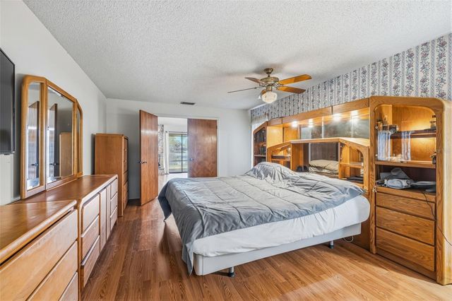 3330 FOXRIDGE CIRCLE, Tampa, FL 33618