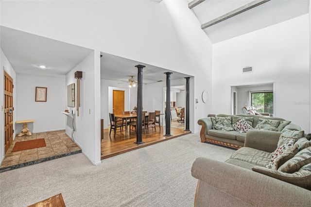 3330 FOXRIDGE CIRCLE, Tampa, FL 33618