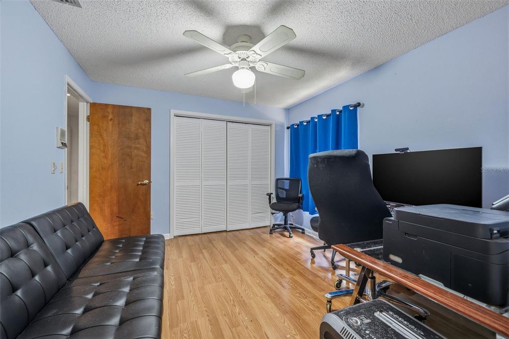 Image 23 of property listing at 3330 FOXRIDGE CIRCLE, Tampa, FL 33618