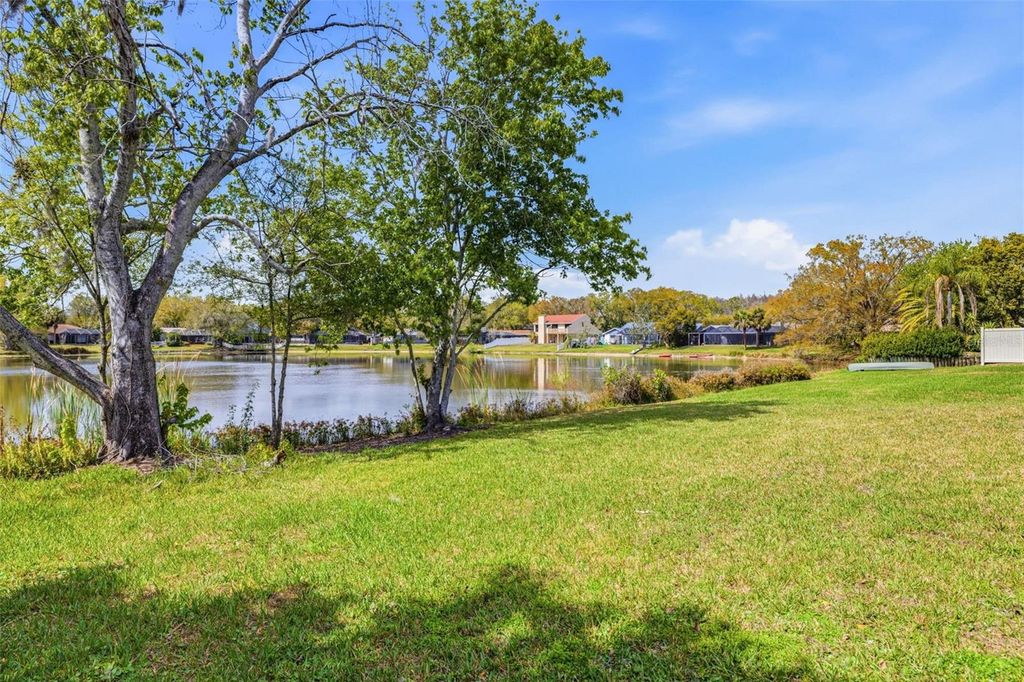 Image 33 of property listing at 3330 FOXRIDGE CIRCLE, Tampa, FL 33618