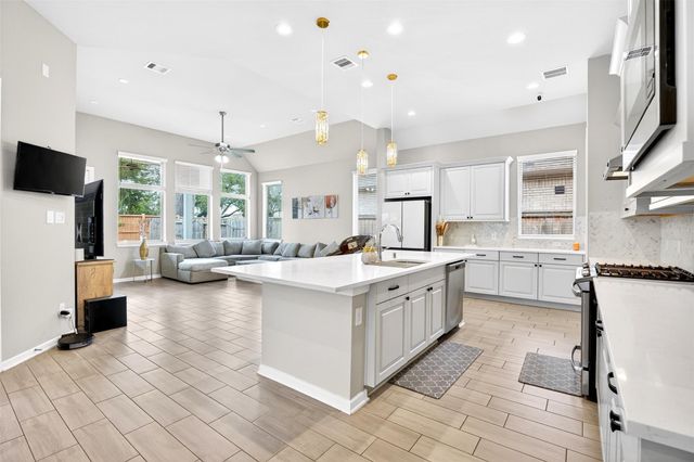 13118 Wood Leaf Park, Tomball, TX 77375