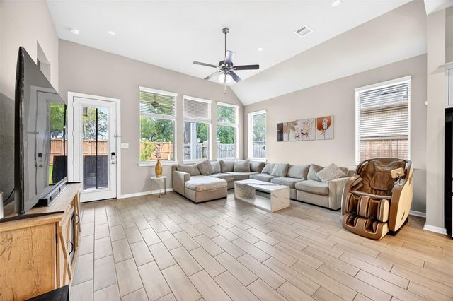 13118 Wood Leaf Park, Tomball, TX 77375