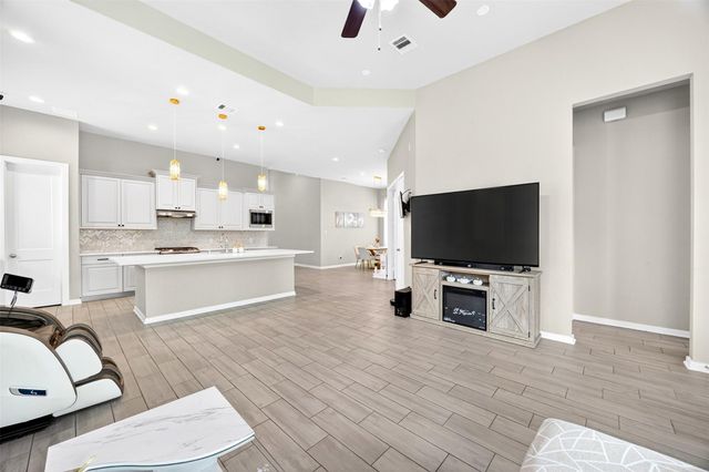 13118 Wood Leaf Park, Tomball, TX 77375