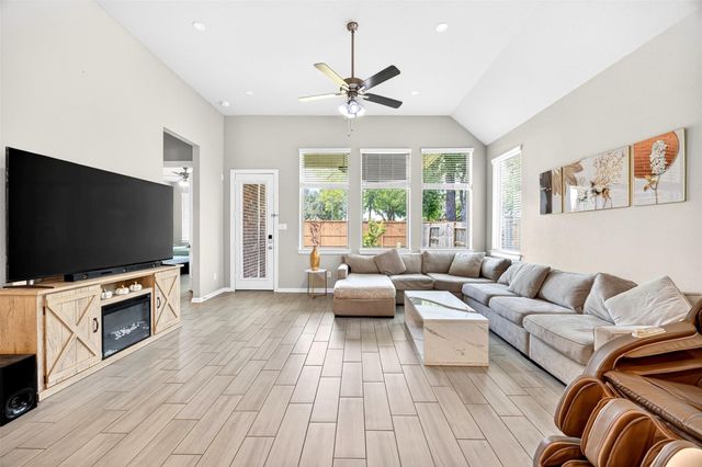 13118 Wood Leaf Park, Tomball, TX 77375