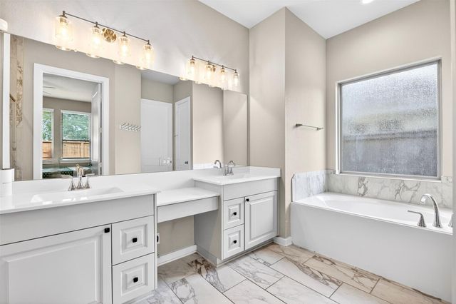 13118 Wood Leaf Park, Tomball, TX 77375