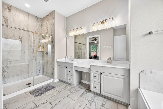 13118 Wood Leaf Park, Tomball, TX 77375