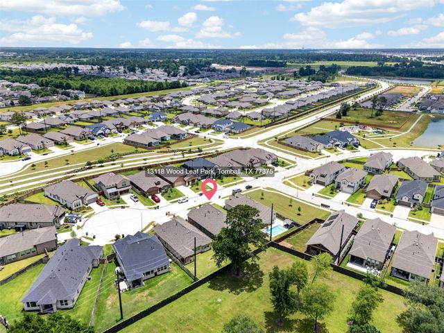 13118 Wood Leaf Park, Tomball, TX 77375