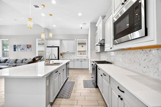 13118 Wood Leaf Park, Tomball, TX 77375