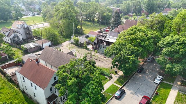 5935 S Carpenter Street, Chicago, IL 60621