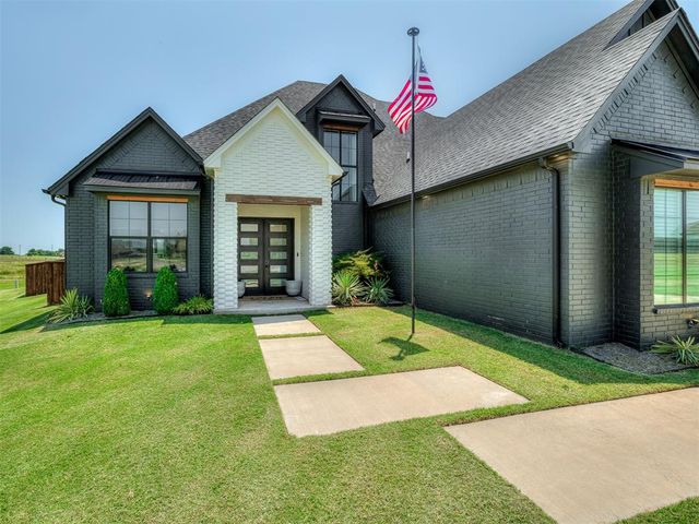 1330 Acclivis Court, Newcastle, OK 73065
