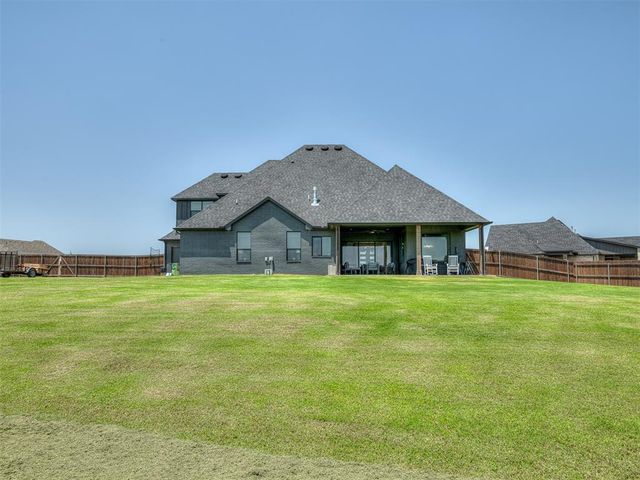 1330 Acclivis Court, Newcastle, OK 73065