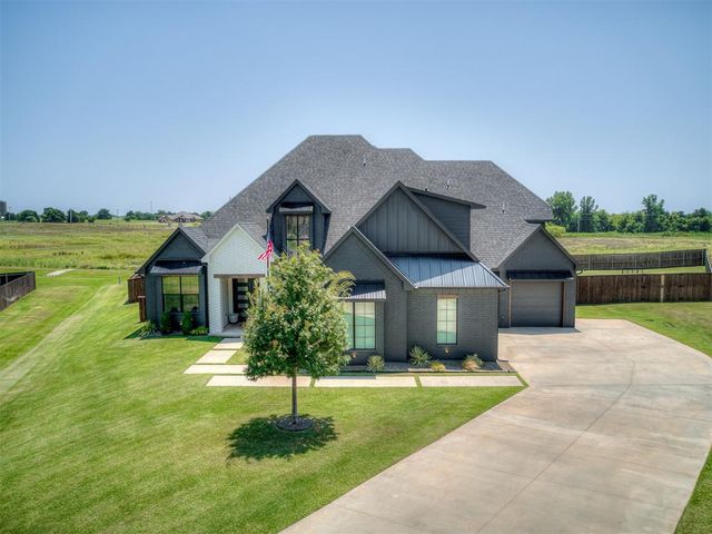 1330 Acclivis Court, Newcastle, OK 73065