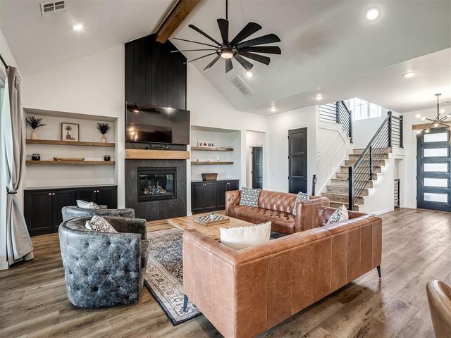 1330 Acclivis Court, Newcastle, OK 73065