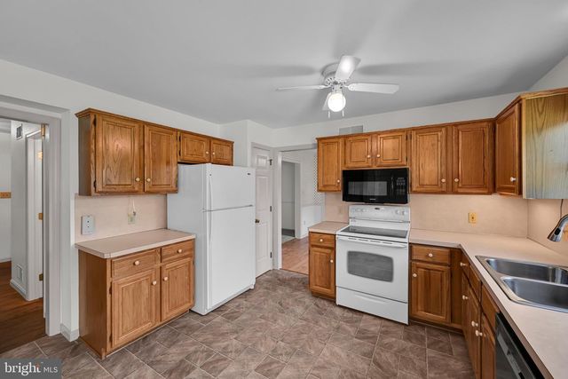3892 NOLT RD., Landisville, PA 17538