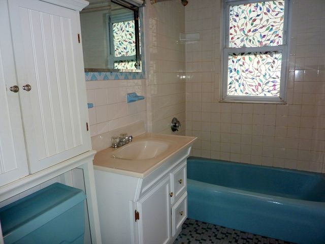 121-123 Hammond St. 123, Belmont, MA 02478