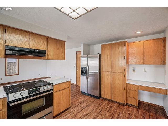 2067 Sw OLEANDER St, Mc Minnville, OR 97128