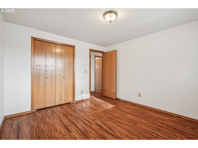 2067 Sw OLEANDER St, Mc Minnville, OR 97128