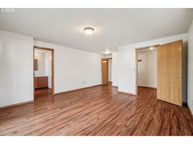 2067 Sw OLEANDER St, Mc Minnville, OR 97128