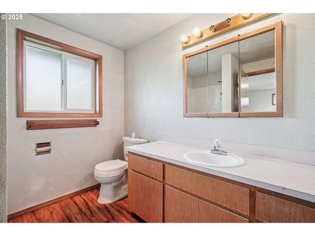 2067 Sw OLEANDER St, Mc Minnville, OR 97128