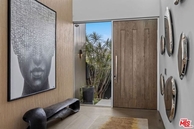 1218 Roberto Lane, Los Angeles, CA 90077
