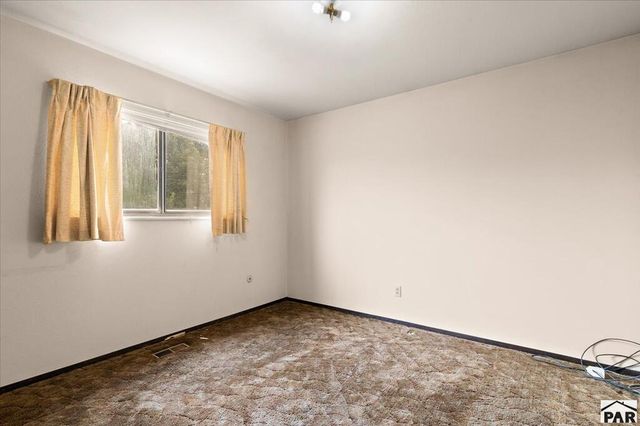 2121 Chautard Dr, Pueblo, CO 81005