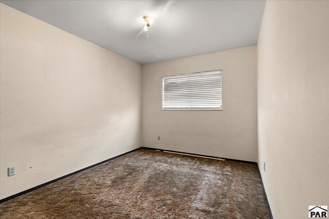 2121 Chautard Dr, Pueblo, CO 81005