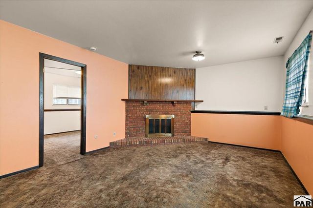 2121 Chautard Dr, Pueblo, CO 81005
