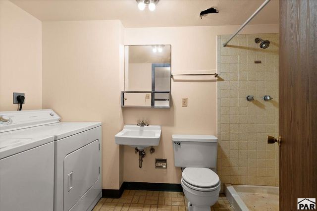 2121 Chautard Dr, Pueblo, CO 81005