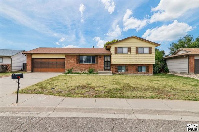 2121 Chautard Dr, Pueblo, CO 81005
