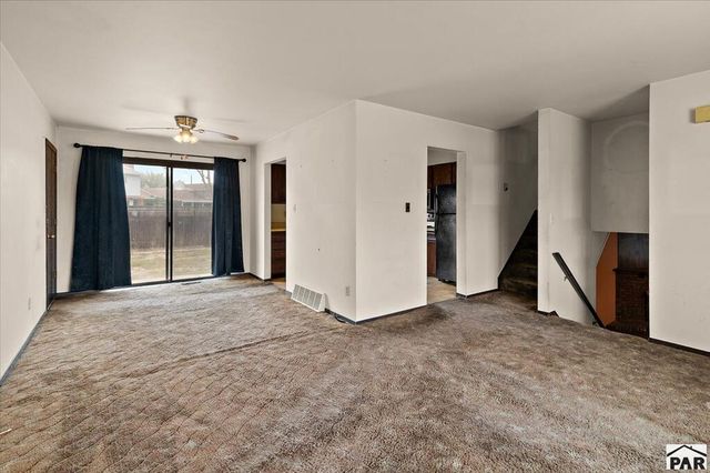 2121 Chautard Dr, Pueblo, CO 81005