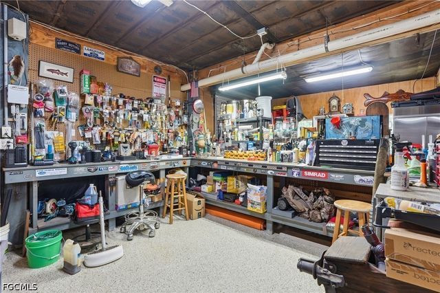 4210 Fulton CIR, Fort Myers, FL 33905