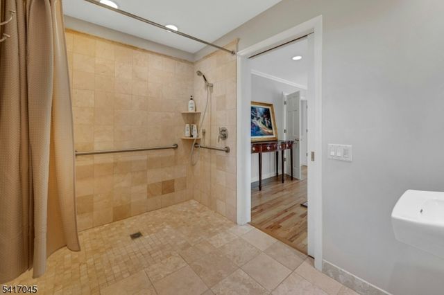 24 Westminster Rd, Chatham Twp., NJ 07928