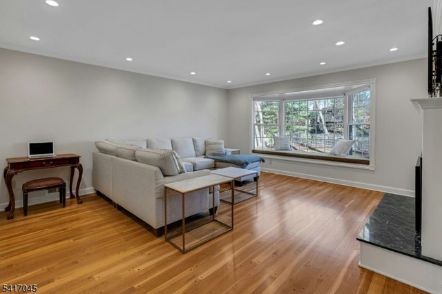 24 Westminster Rd, Chatham Twp., NJ 07928