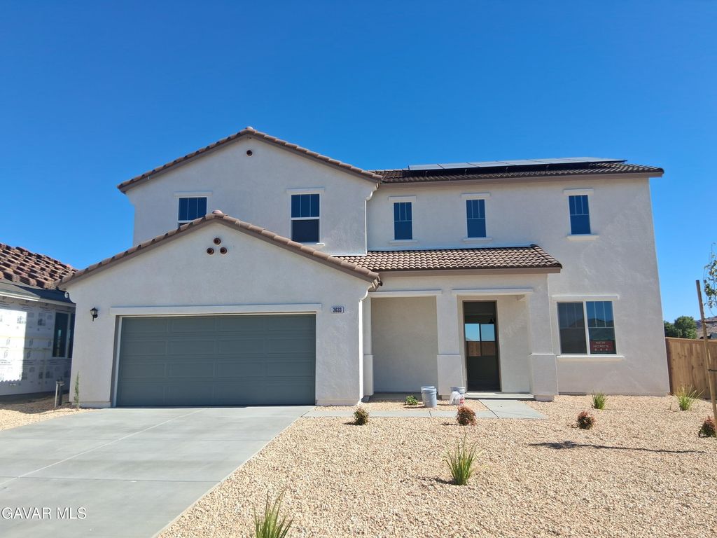 3633 Camino Mia Court, Rosamond, CA 93560