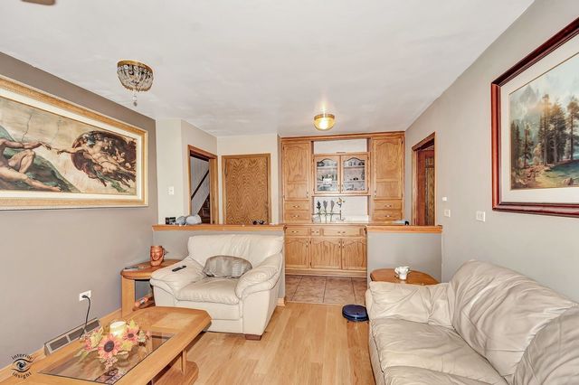 17348 Bluff Road, Lemont, IL 60439