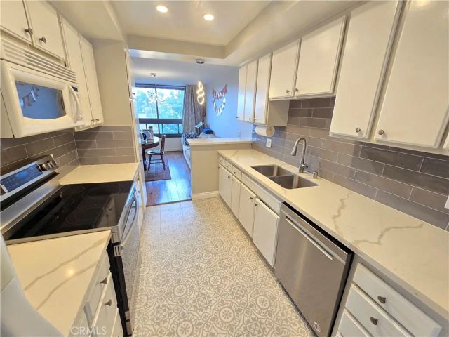 8828 Pershing, Los Angeles, CA 90293