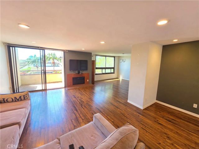 8828 Pershing, Los Angeles, CA 90293