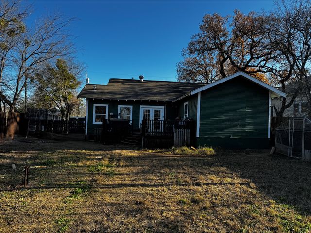 1805 Avenue D, Brownwood, TX 76801