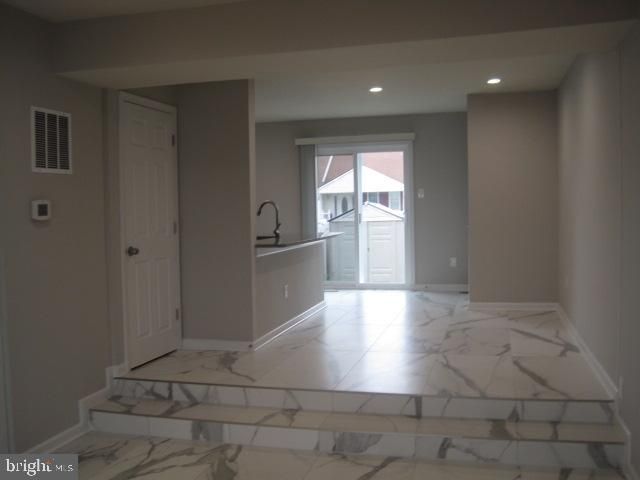 110 VILLA CAPRI CIR, Essex, MD 21221