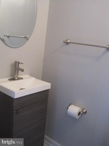 110 VILLA CAPRI CIR, Essex, MD 21221