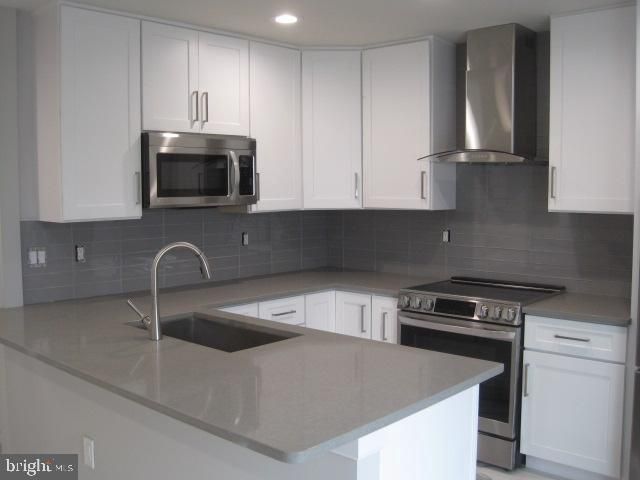 110 VILLA CAPRI CIR, Essex, MD 21221