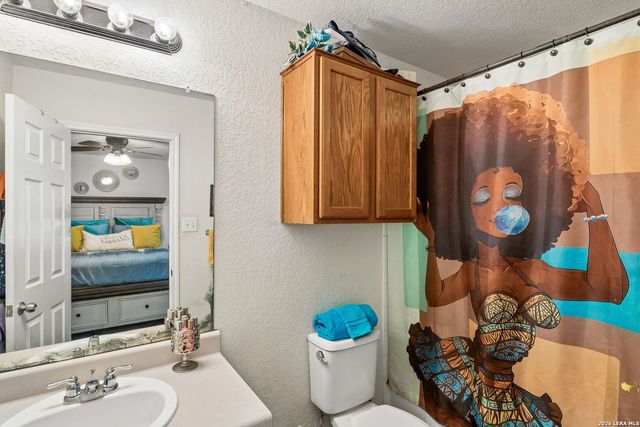 5806 Espada Bnd, San Antonio, TX 78222