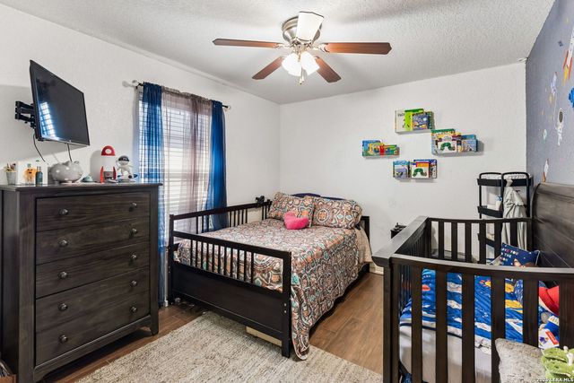 5806 Espada Bnd, San Antonio, TX 78222