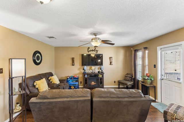5806 Espada Bnd, San Antonio, TX 78222