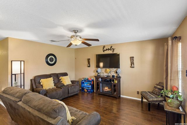 5806 Espada Bnd, San Antonio, TX 78222