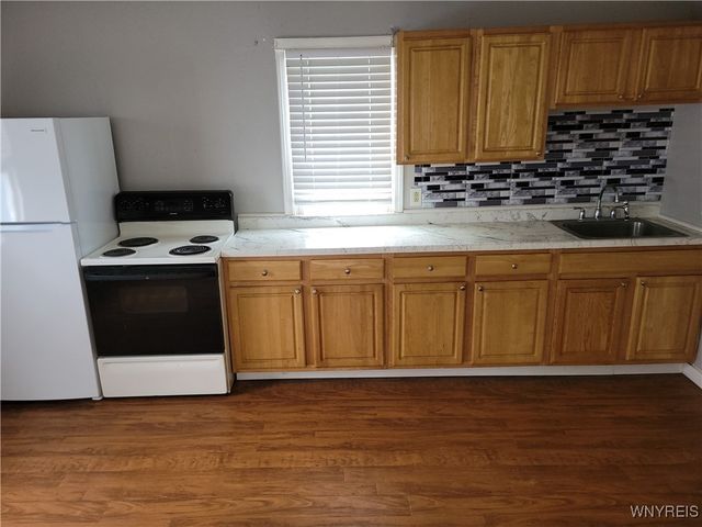 80 Charlotte Street, Lockport City, NY 14094